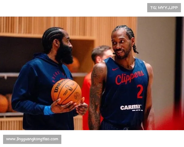NBA _ 莱昂纳德新赛季或长期缺阵 超有钱的快船又要“竹篮打水一场空” NBA _ 莱昂纳德新赛季或长期缺阵 超有钱的快船又要“竹篮打水一场空”